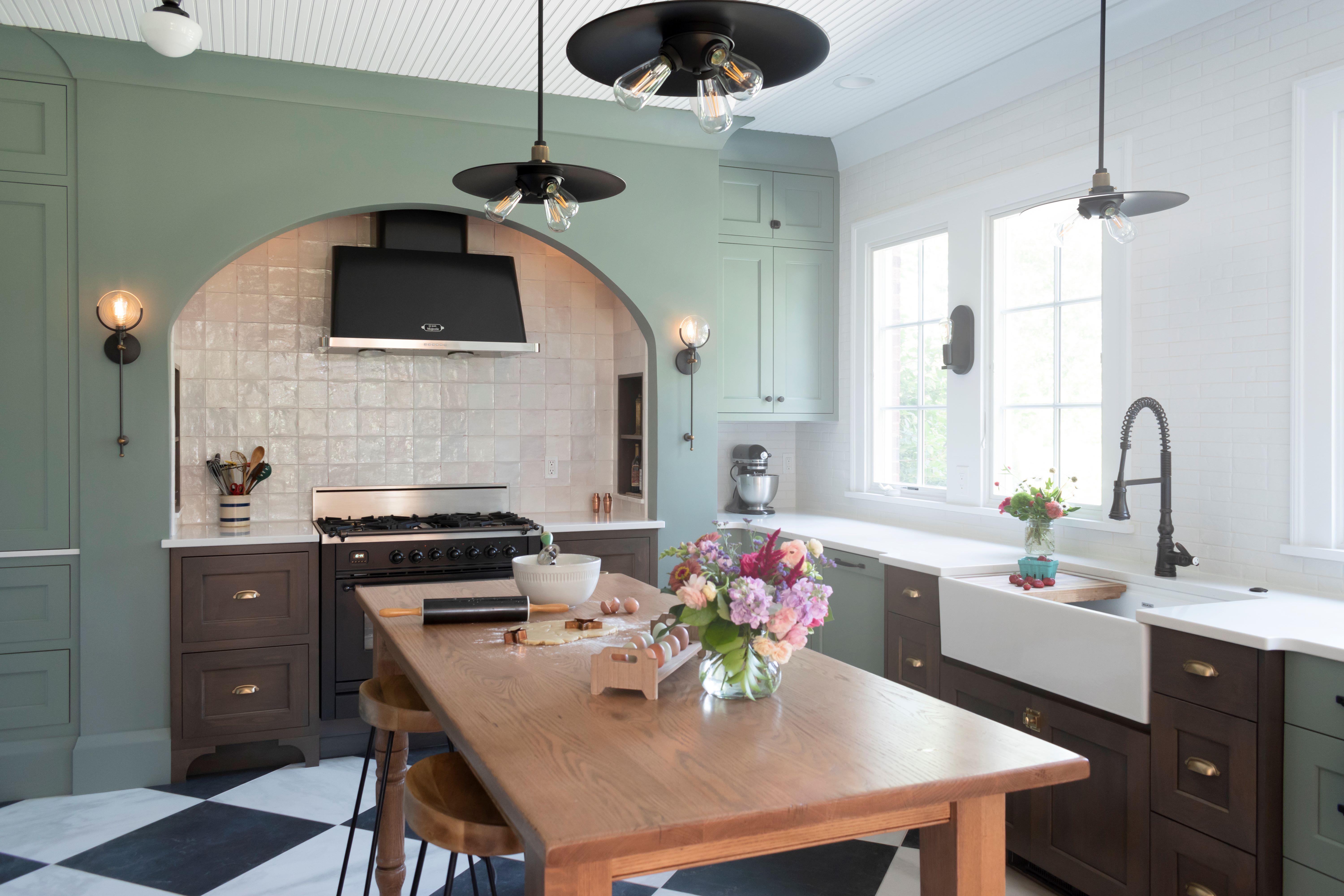 A 1920s Kitchen Renovation: Where Functionality Meets Social Space